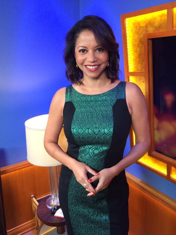 Gloria Reuben nude 3