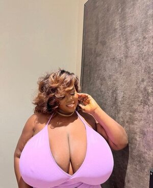 Glory Choitz nude 3
