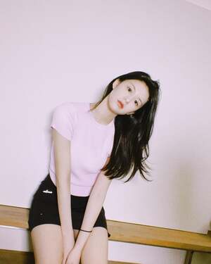 Go Youn-jung nude 6