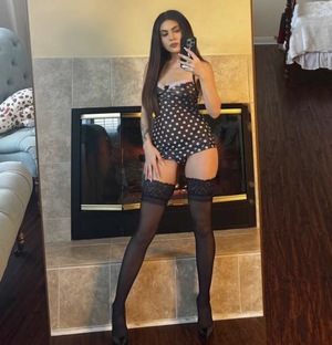 Goddess Alexa nude 2