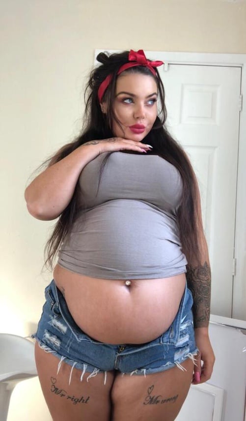 Goddess Shar nude 3