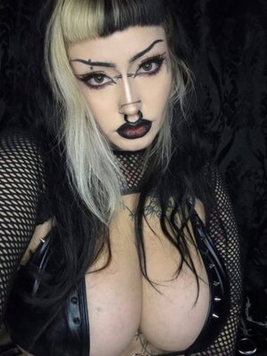 GothBabeBella nude 12