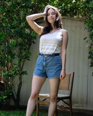 Grace Caroline Currey nude 4