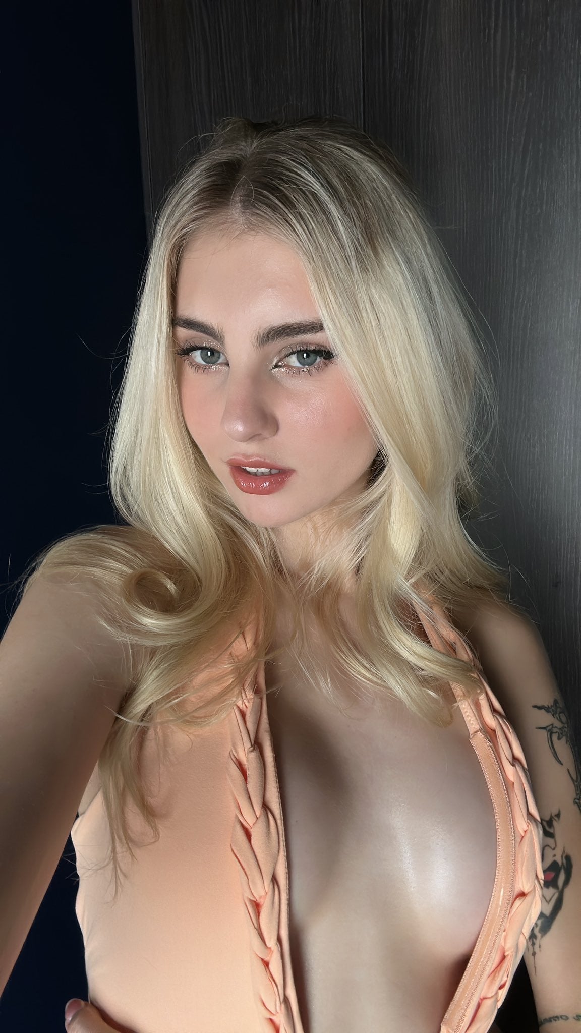 Grace Lyra nude 4