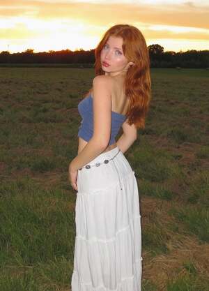 Grace Neeley nude 3