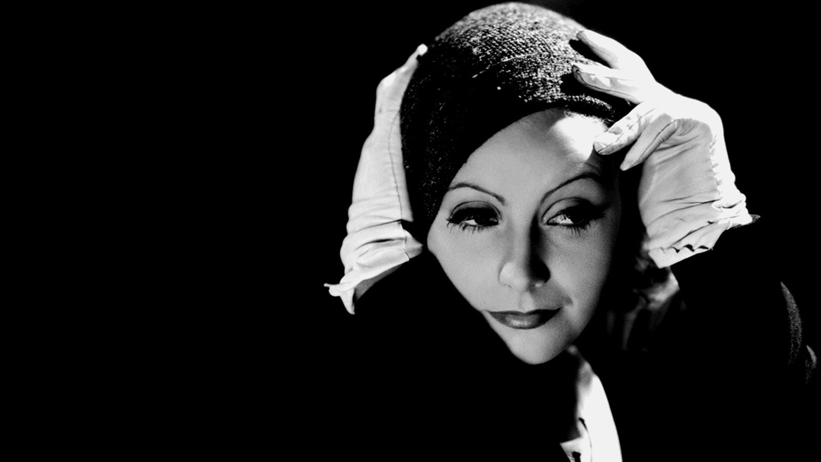 Greta Garbo nude 5