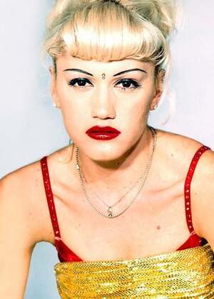 Gwen Stefani nude 11