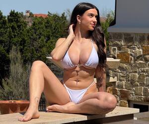 Hailey Schubert nude 11
