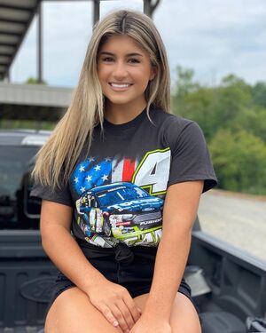 Hailie Deegan nude 4