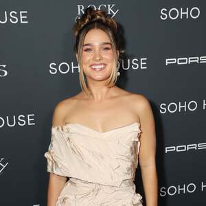 Haley Lu Richardson nude 7