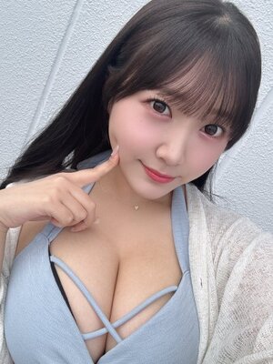 Hana Himesaki nude 12