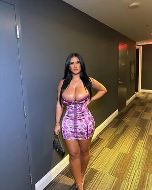 Hanaa Els nude 4