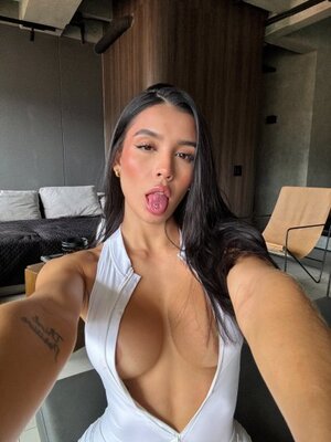 Hanna Miller nude 10