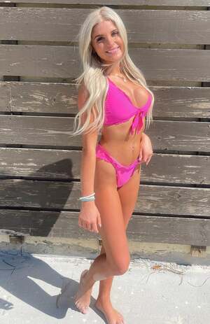 Hannah Harvey nude 2