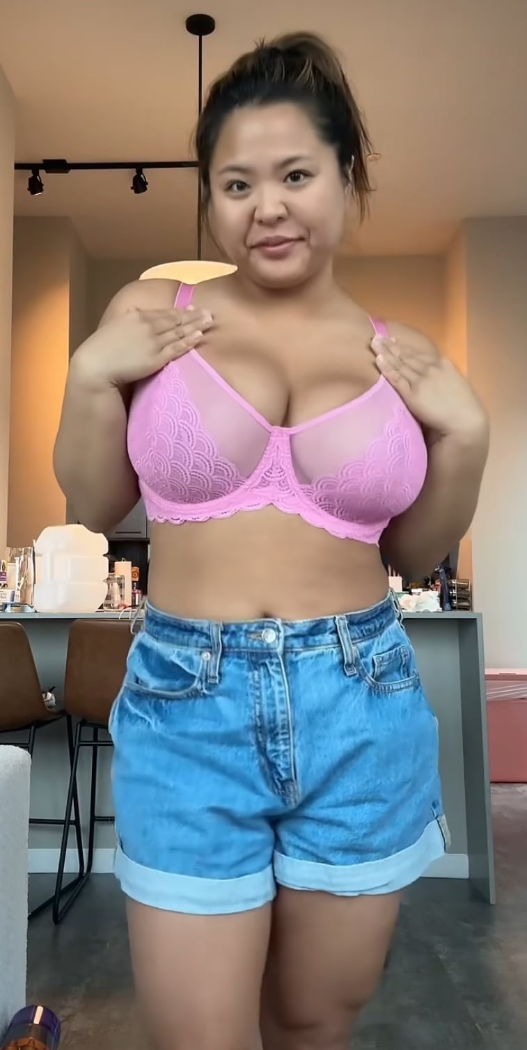 Hannah Jiemei nude 8