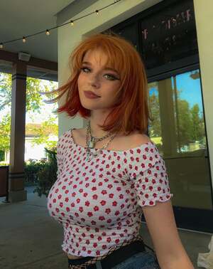 Hannah McCloud nude 4