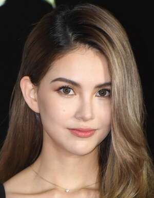 Hannah Quinlivan nude 5
