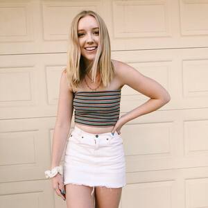 Hannah Studts nude 11
