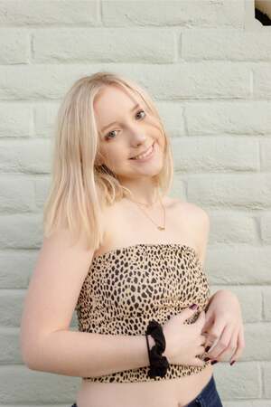 Hannah Studts nude 6