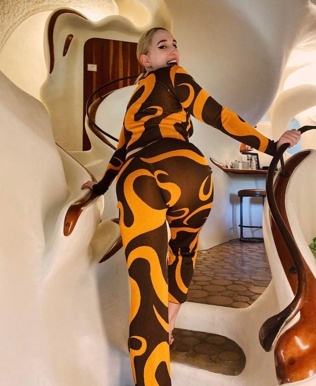 Harley Quinn Smith nude 3