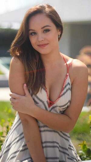 Hayley Orrantia nude 6