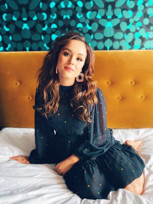 Hayley Orrantia nude 9