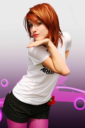 Hayley Williams nude 4