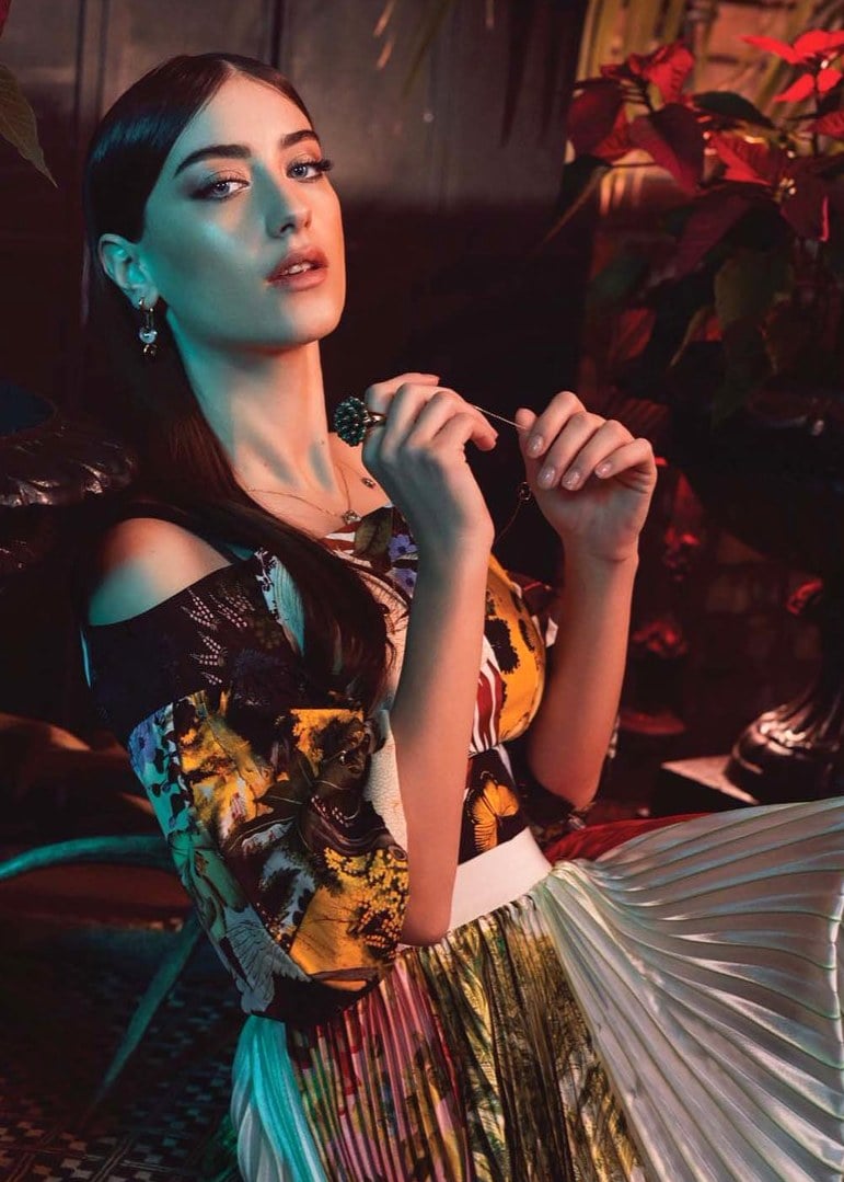 Hazal Kaya nude 12