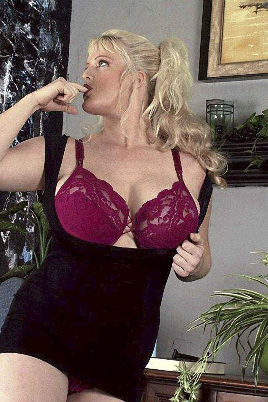 Heather Michaels nude 4
