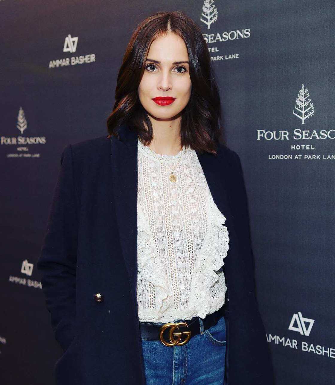 Heida Reed nude 11