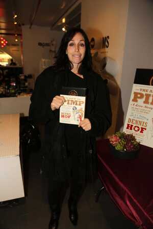 Heidi Fleiss nude 3