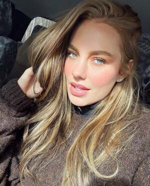 Heidi Hoback nude 5