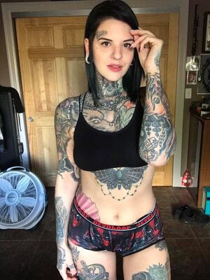 Heidi Lavon nude 4