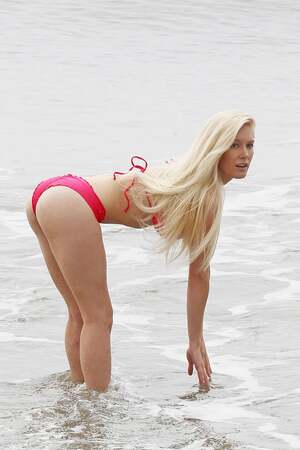 Heidi Montag nude 7