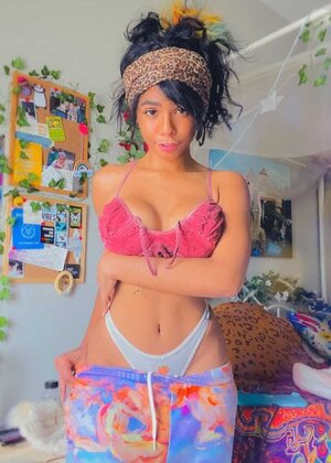 Helayna Marie nude 3