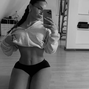 Helenaakln nude 11