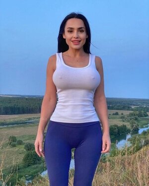Helenka Demidova nude 3