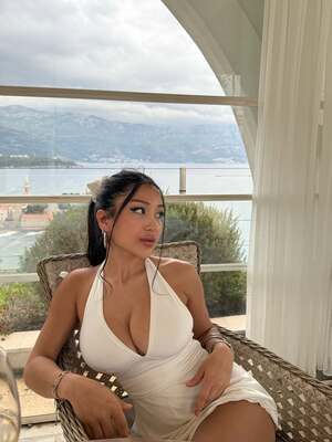 Helin Gecer nude 3