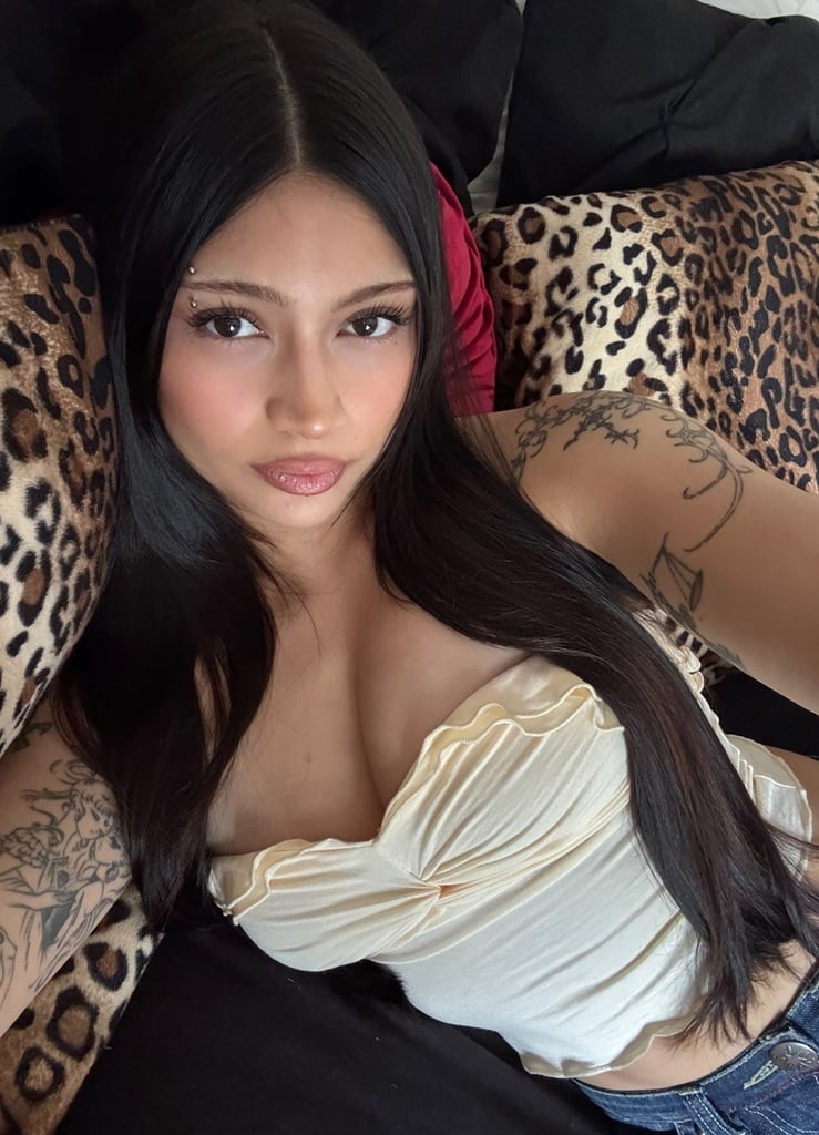 Hellcriers nude 3