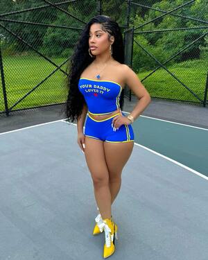Hennessy Carolina nude 7