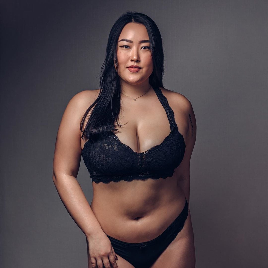 Henny Sun nude 10