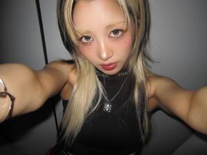 Hikaru Ezaki nude 10