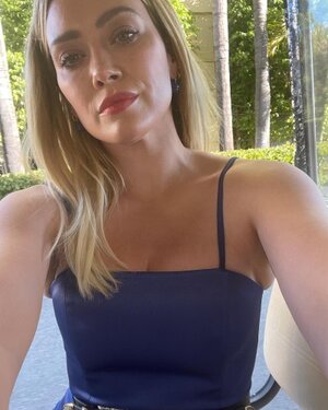 Hilary Duff nude 6