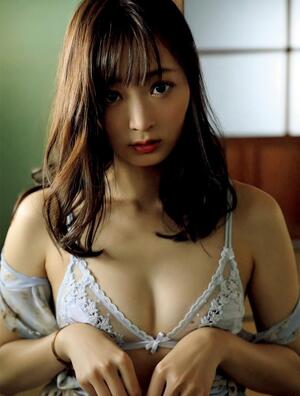 Hitomi Wada nude 4
