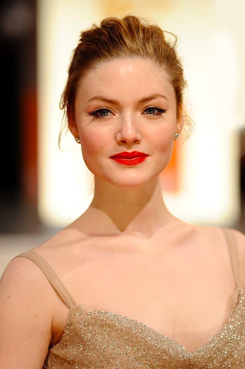Holliday Grainger nude 4