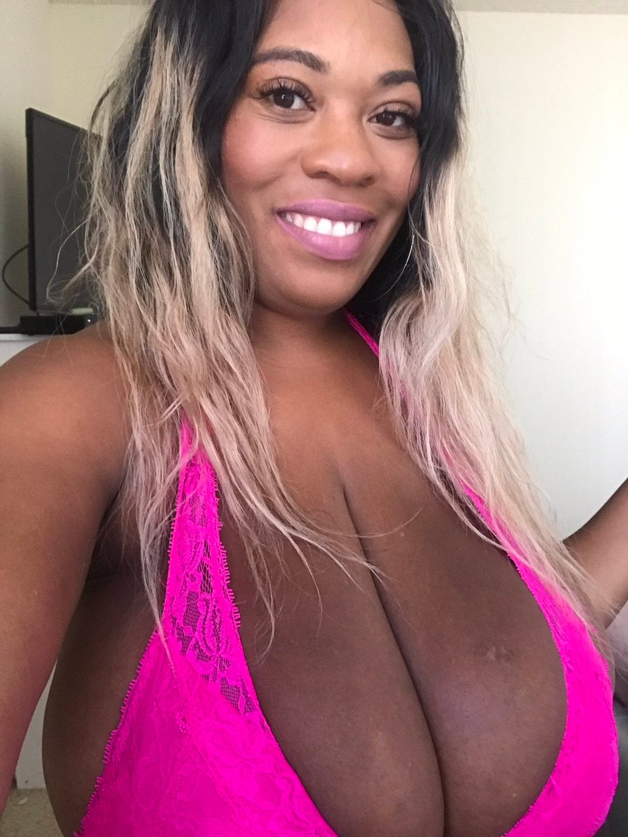 Holly Himalayas nude 4