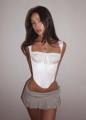Holly Lim