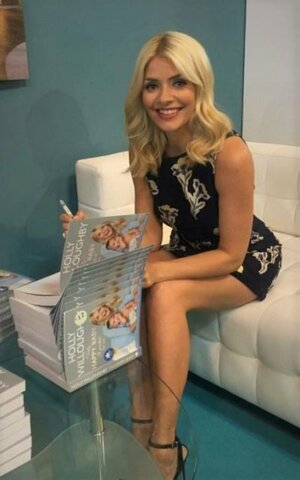 Holly Willoughby nude 3