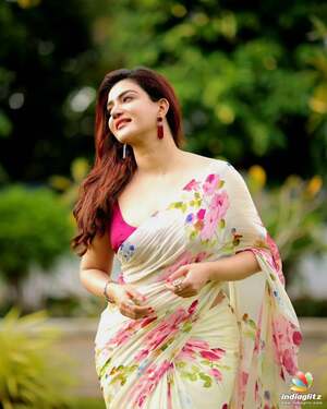 Honey Rose nude 8