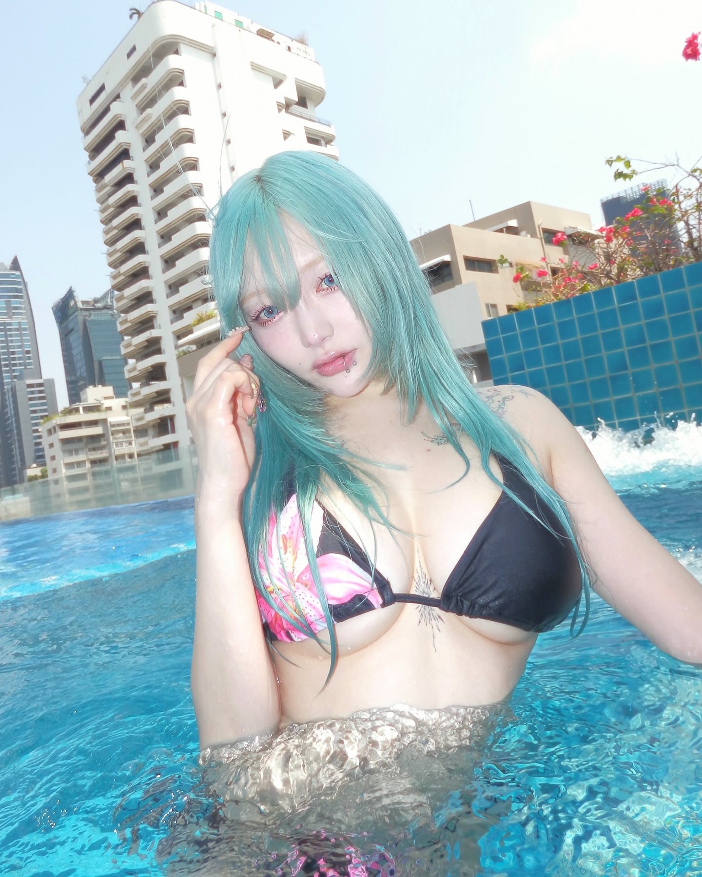 Honii nude 5